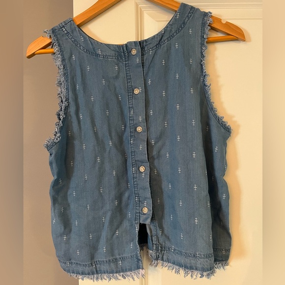Sleeveless Chambray Top - Picture 2 of 2